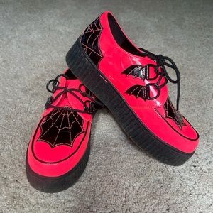 Strangecvlt Hot Pink Krypt Web Creeper Shoes